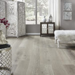 Horizen Flooring presents to you a picture of an oak wide plank hardwood flooring, manufactured by Eagle Creek Floors. Color: English Oak.