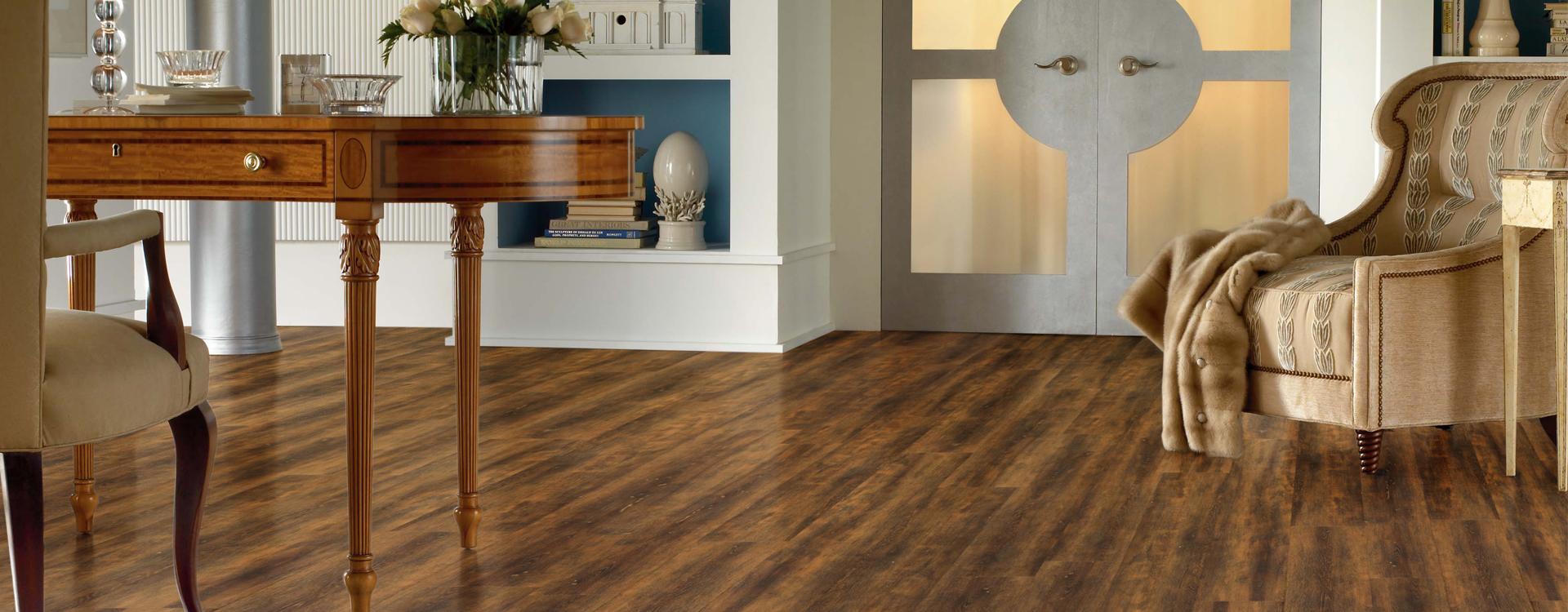 Horizen Flooring presents to you a picture of a quality wide plank Williamsburg luxury vinyl plank. NovoCore Premium EIR collection features a wide range of colors & designs that will compliment any interior. Natural wood grain synchronized surface allow for an authentic hardwood look & feel. This collection features a 0.25″ / 6.5 mm overall thickness and a durable 22 mil / 0.55 mm wear layer for residential and commercial applications.